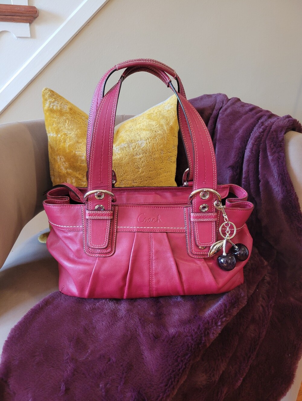 Vintage Coach Soho Pleated Leather Shoulder Bag - Picture 14 of 14